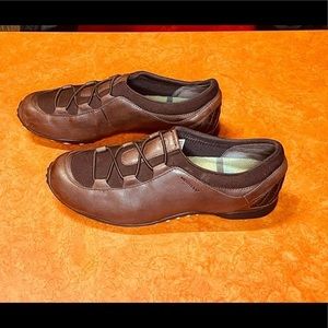 Merrell Womens Meta Stretch Slip On Sneakers Shoes Brown 73640 Low Top‎ 8.5